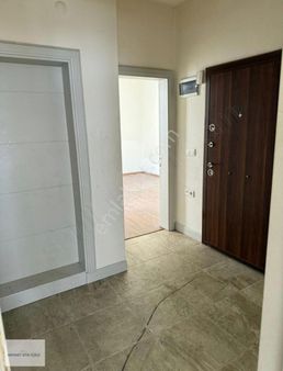 Çarşı Merkezinde, Yenilenmiş 1+1 Kiralık