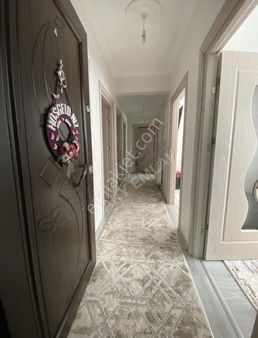 Reşadiye'de Merkezi Konumda Full Tadilatlı 3+1!!!