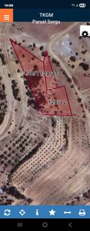 Türkiyenin Maldivleri Yeşilova Örencik'de Göl Manzaralı Arazi