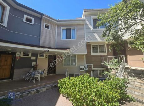 Cb Premıum'da Adliyeciler Sitesinde Satılık 3+2 Müstakil Ev