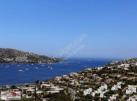 Gündoğan Merkezde Full Deniz Manzaralı 2+1 Bahçe Katı Daire