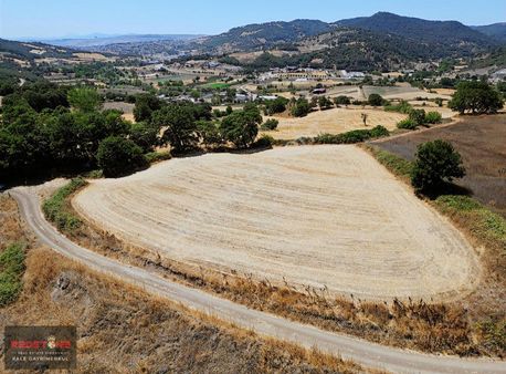 Çan Yeniçeri Köyü Köy Civarı 1700 M² Satılık Tarlamız
