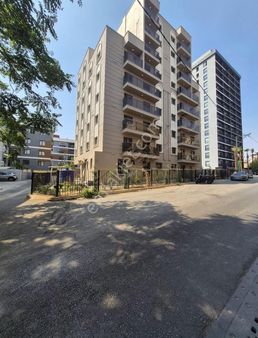 Buca Yaylacık'ta Prestijli Ve Donanımlı 1+1 Satılık Daire