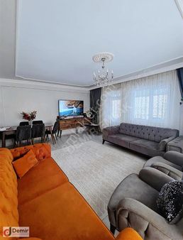 Demir Emalk Tan Diriliş Mah. İçerisi Full Yapılı 2+1 Daire