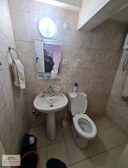 Satılık Merkezde 3 Tane 1+1 Apart