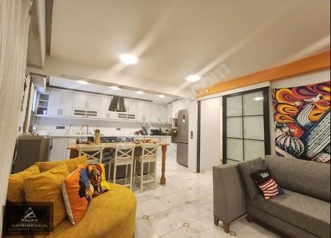 Karşıyaka Yunuslara 2 Dk Yürüme Mesafesinde 3+1 Bahçeli Dublex