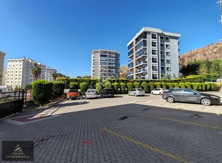 Park Ve Orman Manzaralı Site İçi Oksijeni Bol 3+1 Satılık Daire