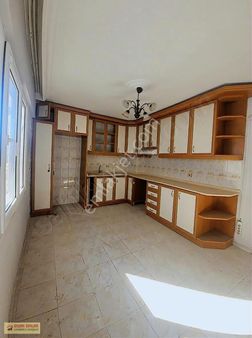 Ozan Emlaktan 3+1 Satılık Geniş Daire