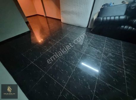 Tavukçuyolu Cadde Üzeri Kiralık Depo