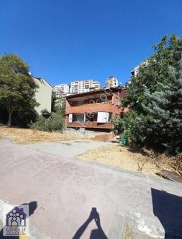 Gündem Gayrimenkul'den 265 M2 Bahçeli Müstakil Ev