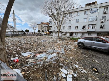 Cumhuryet Mah Cami Karşısı 1000 M2 Kiralık Arsa Depoya Uygun