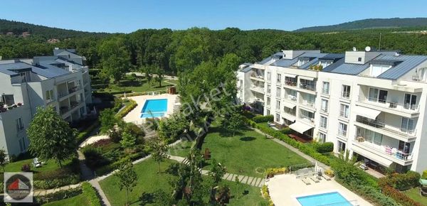 Müstakil Bahçeli, Havuzlu, Geniş 2+1 Kiralık Daire