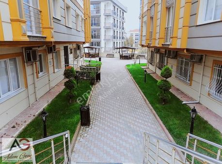 Gürpınarda Butik Sitede İskanlı 95 M2 2+1 Satılık Daire