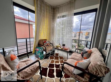 Hilal Gayrimenkülden Asansörlü Lüx Yapım 2+1 Çiçek Gibi Daire