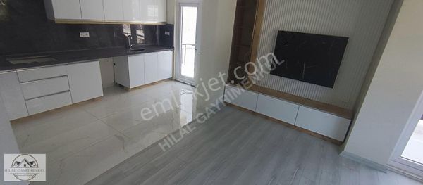 Hilal Gayrimenkul Den Denize 200 Metre Katta 3 +1 Full Yapili