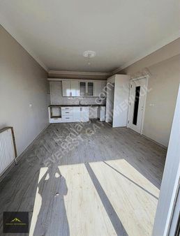 İzolatörlü Sıfır Az Katlı 2+1 Cadde Cepheli Daire Fırsatı!!!