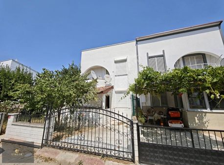 Şimşekten İmko Da Geniş Bahçeli Uygun Villa