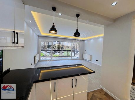 Karşıyaka Donanmacı Sahile Yakın Ful Tadilatlı Bahçeli 3+1daire