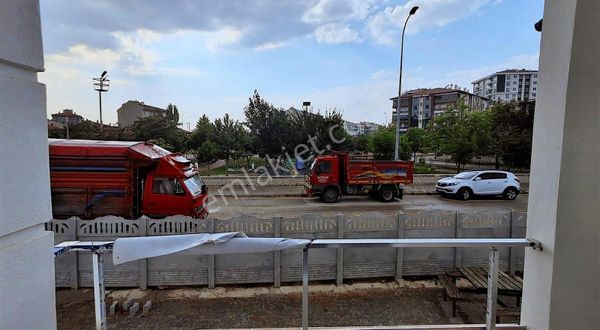 Acil !!! Satılık 3+1 Daire Karşıyaka Asya Park Yanı Fiyat Düştü