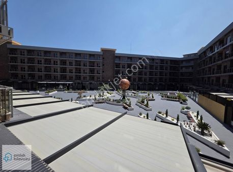 Yahyakaptan Mars Ofis Projesinde Kiralık Ara Kat Köşe 60 M2 Ofis