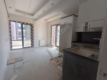 Tece Deniz Mah'de Sıfır Yaşında & 3 Cepheli 1+1 Satılık Daire...