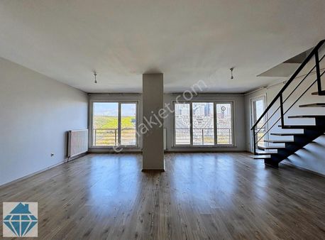 Green Pine Maslak Residence Dubleks 3+1 260 M2 Lüks Daire