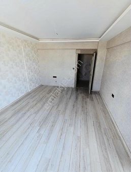 Tanev'den Mavikentte Satılık Kat Bahçeli Geniş Oturumlu Daire