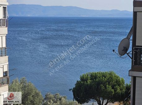 Ay Emlak'tan Armutlu Şadiye Hanım Sitesi Deniz Gören 2+1 Daire