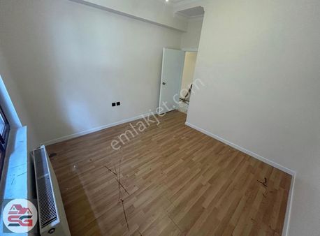 Satılık Ara Kat 3+1 Fırsat Daire Seçilmiş Gayrimenkul'den