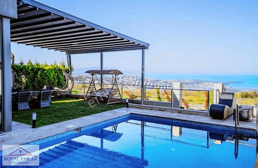 Muğla Adabükü Panoramik Deniz Manzaralı Satılık Lüks Villa