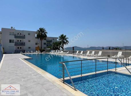 Muğla Güllük Denize Sıfır Satılık Bahçe Katı 2+1 Yazlık