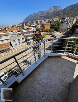 Işık Ofisten Manisa Hafsa Sultan Mahallesi 3+1 Kapalı Mutfak