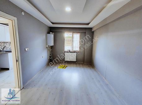 Bahçelievler Yunus Emre Cami Mevvkinde Satılık 2+1 Yüksek Giriş