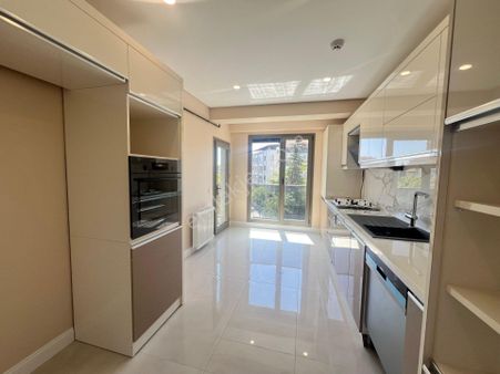 Yeninosna Merkez Mah. Taşınmaya Hazır Satılık 3+1 Lüks Daire