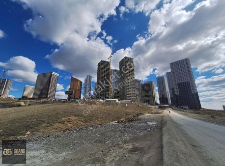 Natura İncek Yüksek Kat-manzaralı 2+1 'flat' Acil Satılık Daire!