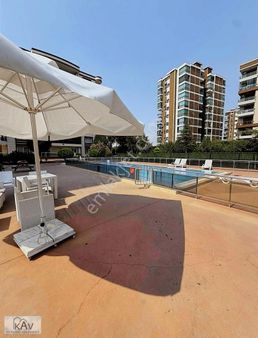 Güzelyurtta Asansörlü, Havuzlu, Üç Cepheli/balkonlu Daire!