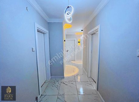 Parstan Akçay Cemiltemel Mevkii'nde 3+1 Full Yapılı Geniş Daire