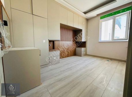 Gazi Mah. Site İçi Asansörlü Ultra Lüks Ara Kat 60m2 Daire