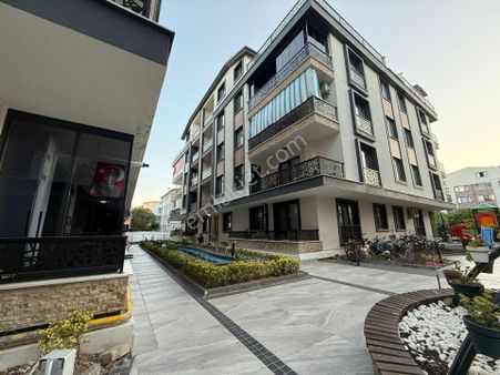 Akçay İkizçay Elit 10 Sitesinde Satılık Lüks 1+1 Daire