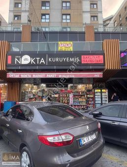 Başakşehir'de !!şerefiyeli Düz Ayak 190m2 Satılık Dükkan