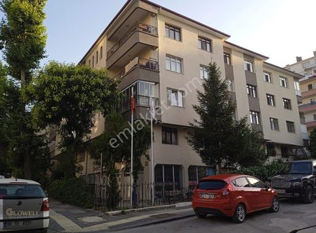 Dikmen Hürriyet'te Satılık Full Yapılı Geniş 3+1