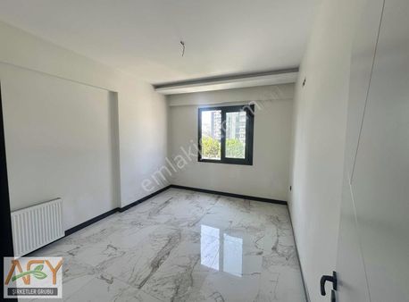 Afy'den 34cadde'de Bakımlı Lüks 2-1 Daire