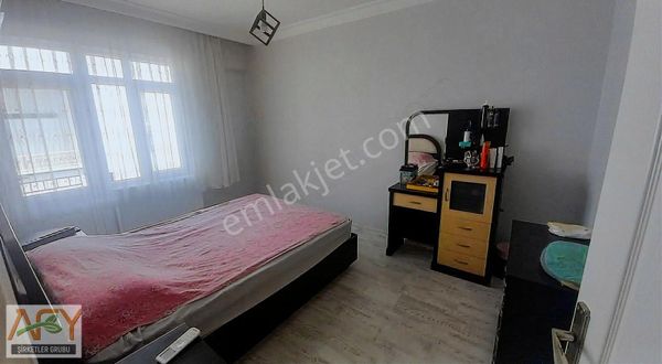 Bahçelievlerde Full Eşyalı 4+1 Kiralık Daire