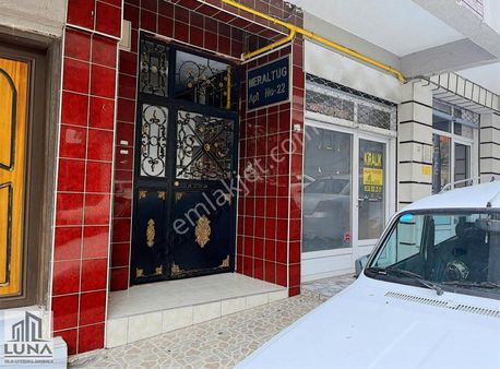 Luna'dan İşlek Konumda 20 M² Uygun Kiralık Dükkan