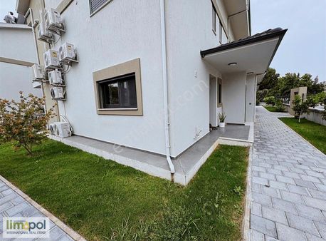 Limopol'den Foça Mahallesinde Satılık Daire