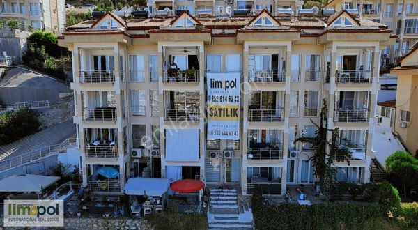 Limopol'den Satılık 1+1 Ara Kat Daire