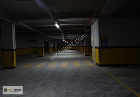 Bahçeşehir Vaditepe F Blok Güney Cephe Manzaralı 3+1 Satılık