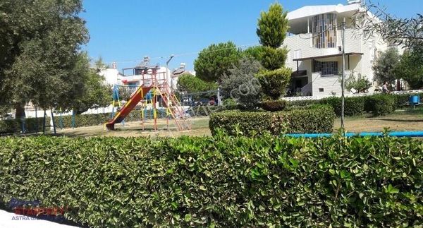 Aydın Kuşadası Soğucak Mahallesi Havuzlu Site İçi Kiralık Daire