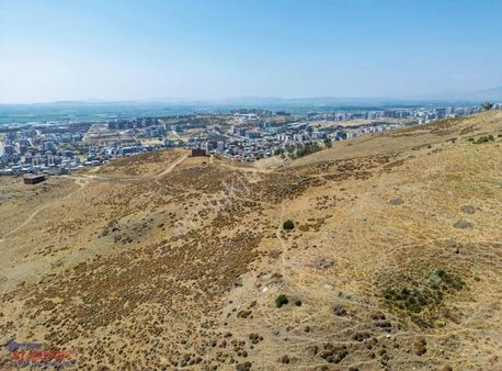 Harmandalının En Değerli Noktasında Satılık Arsa!