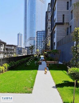 Vadistanbul Avangart'da 3+1 Bahçe Katı Satılık Daire